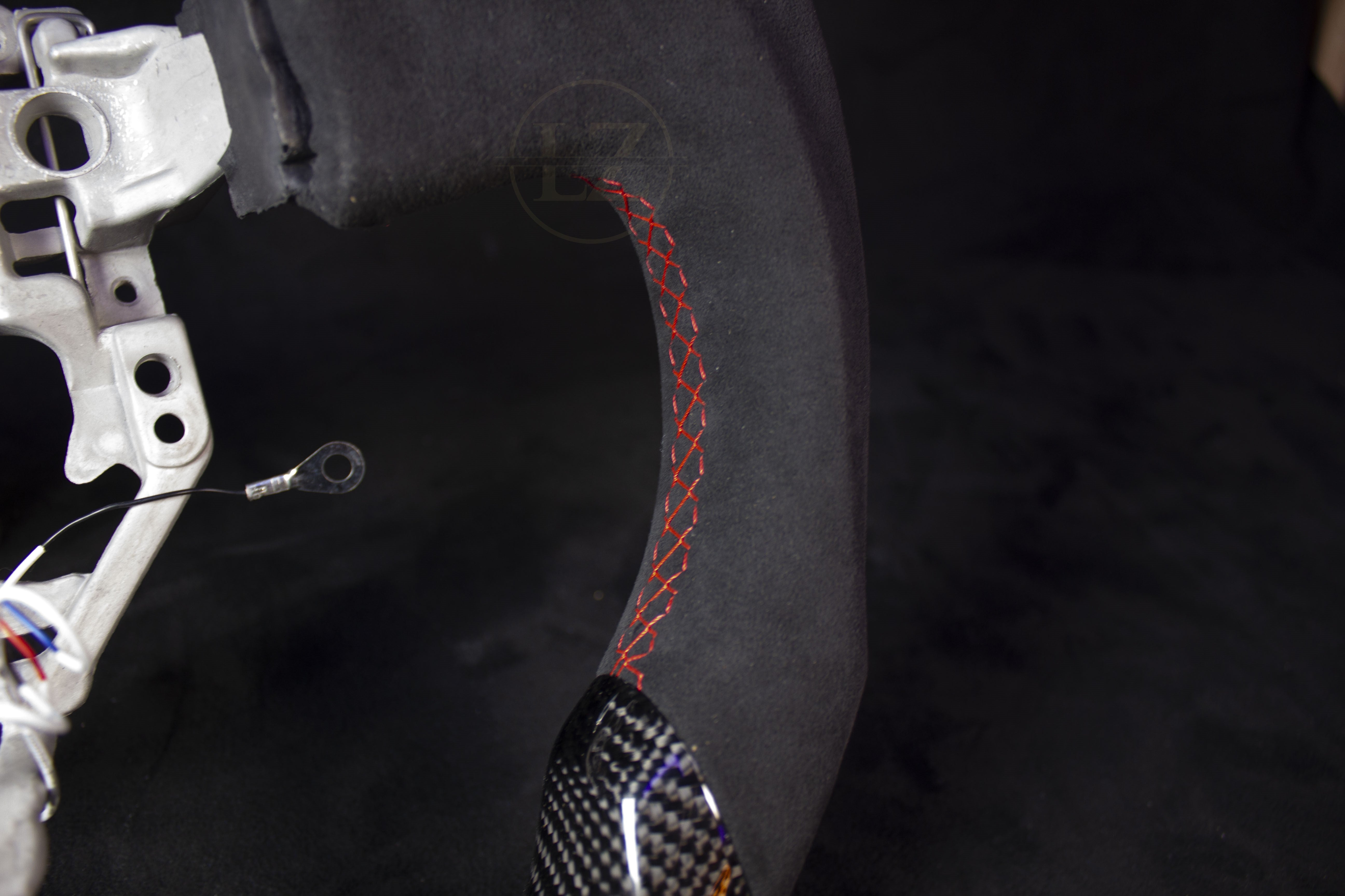 Toyota GT86 Alcantara/Carbon LED Steering Wheel LZCustoms