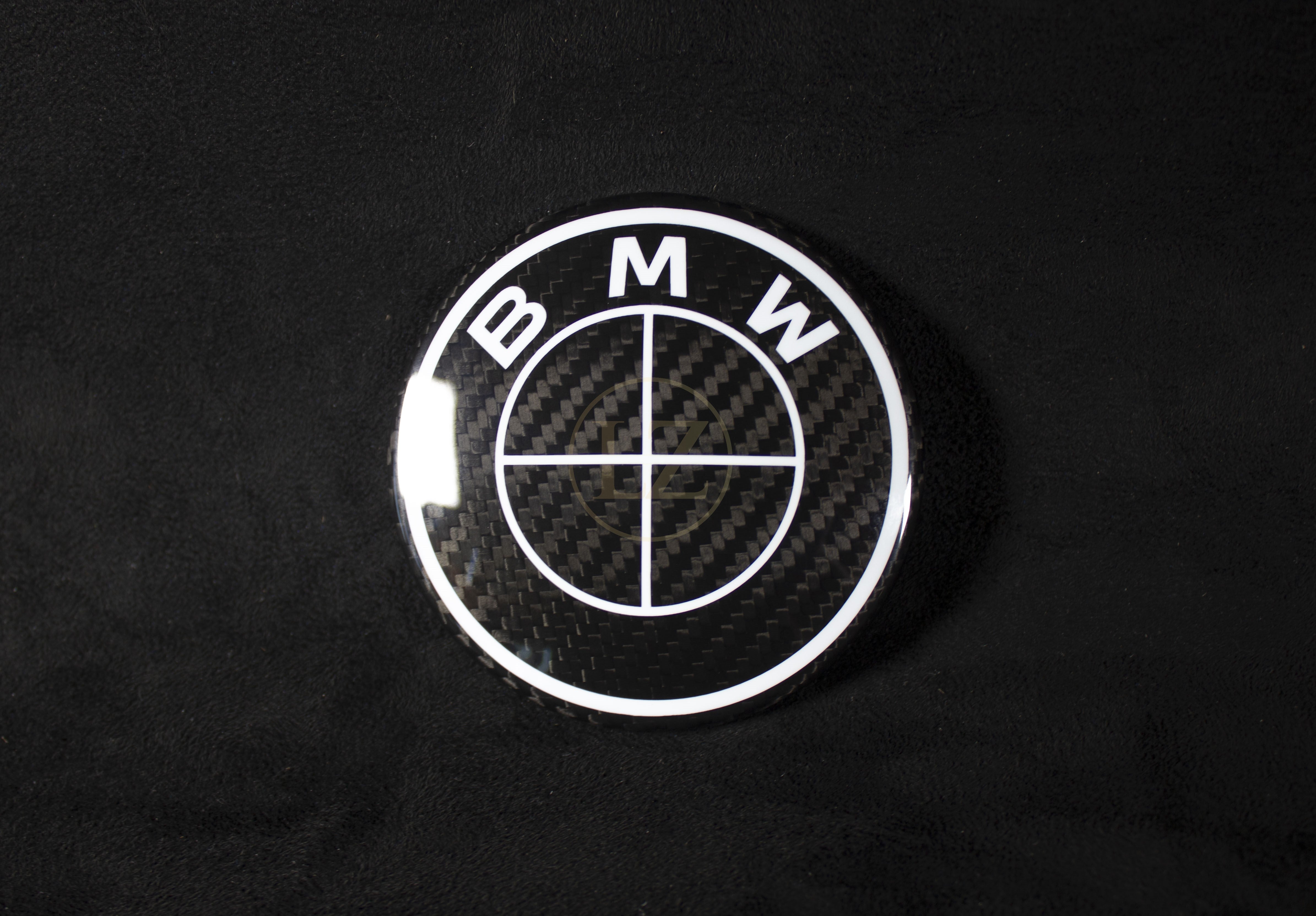 Unike BMW Carbon Emblemer - Håndlaget i 100% Helcarbon – LZ-Customs