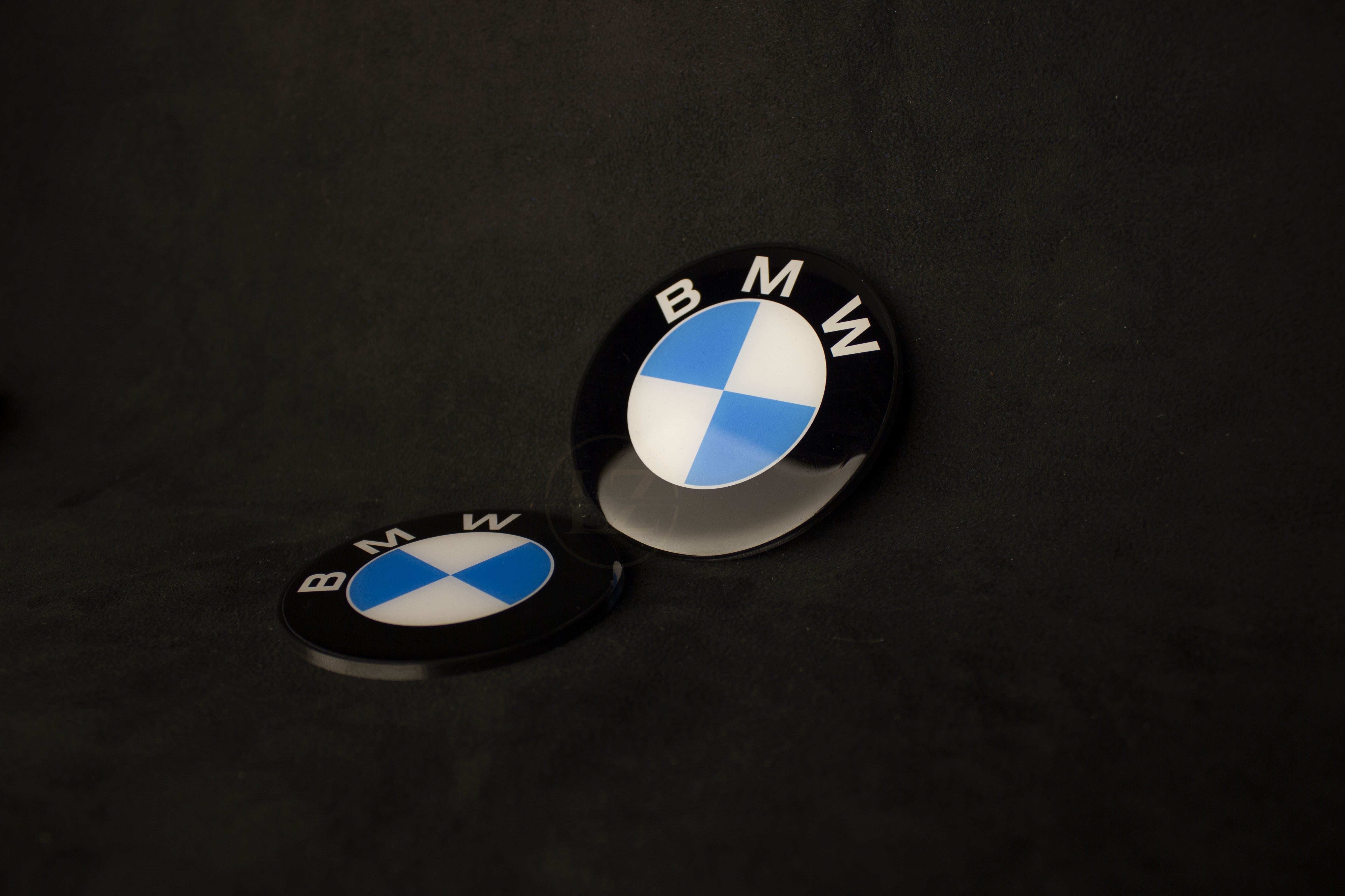 BMW emblem –