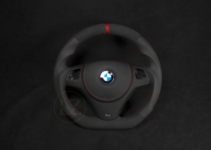 BMW E8X/E9X Alcantara/Skinn Ratt, Rød Detaljer V2 - LZ-Customs