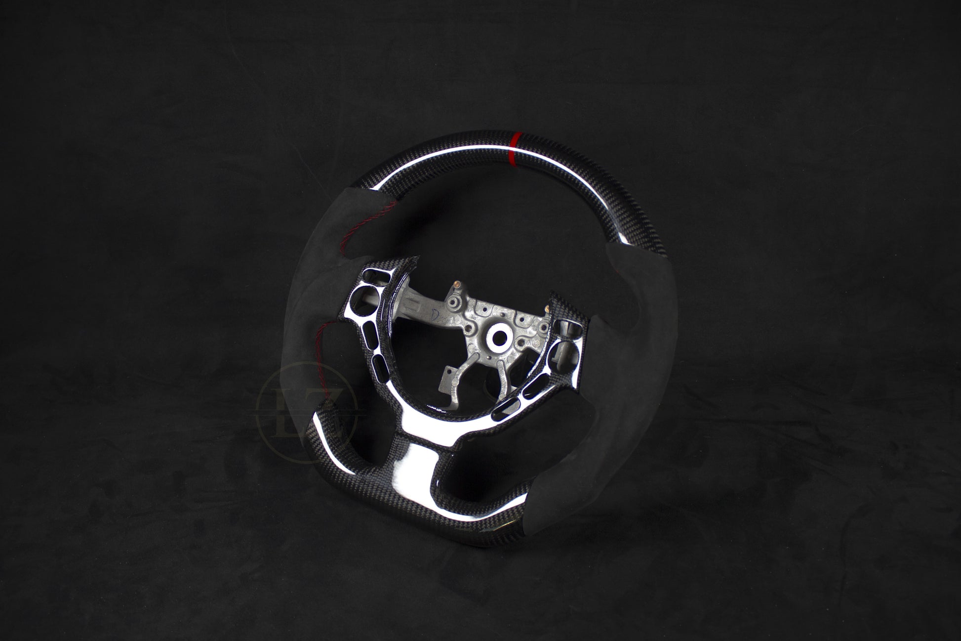 Nissan GTR R35 Alcantara/Carbon Røde detaljer - LZ-Customs