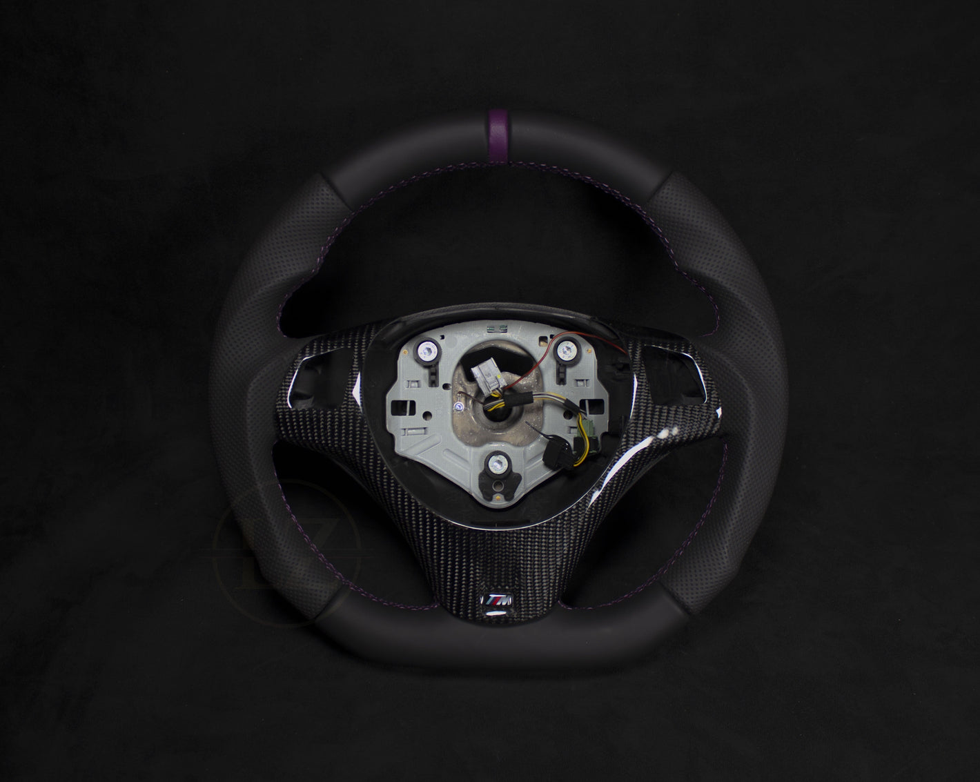 BMW E8X/E9X Skinn Ratt, Lilla Detaljer - LZ-Customs