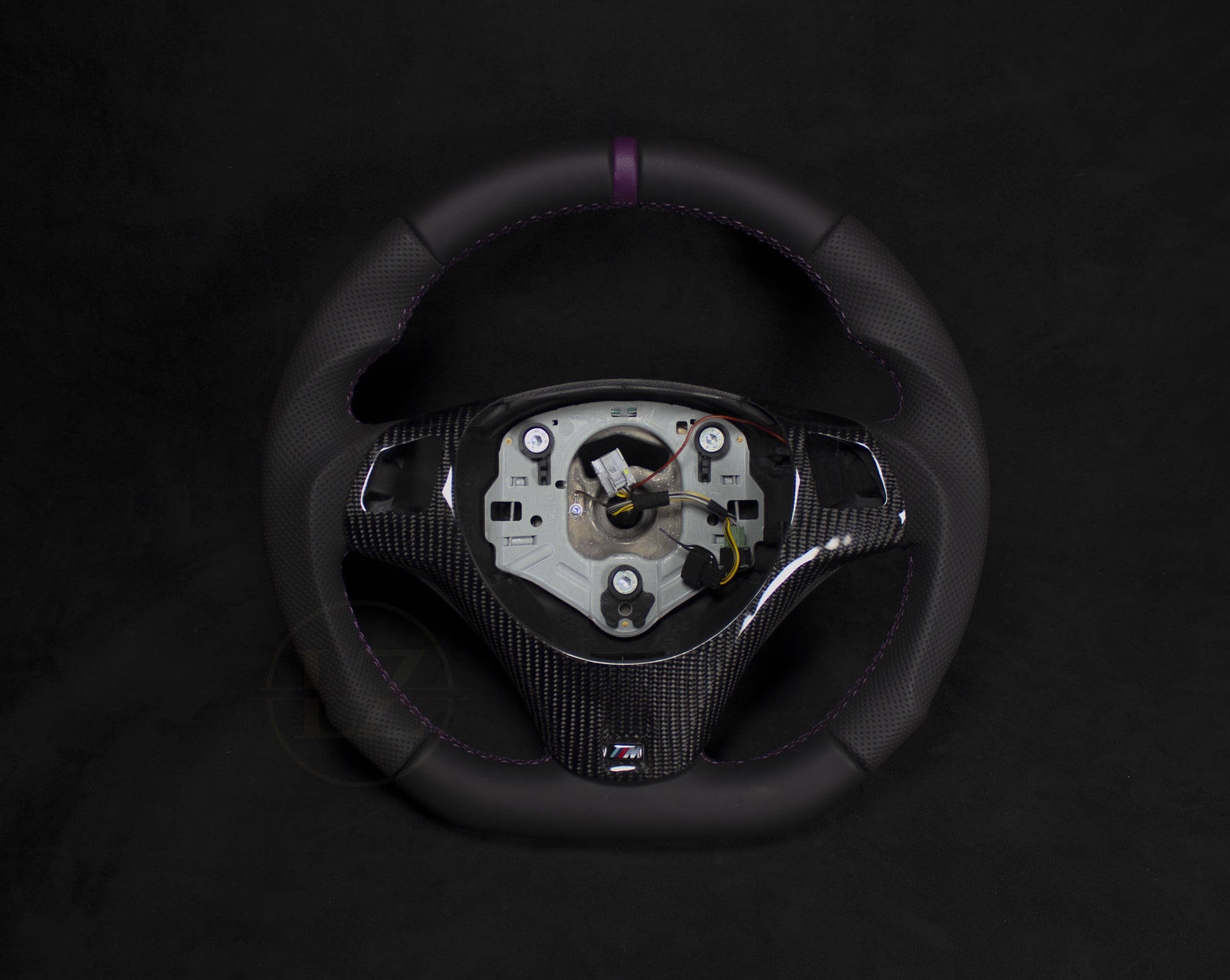 BMW E8X/E9X Skinn Ratt, Lilla Detaljer - LZ-Customs