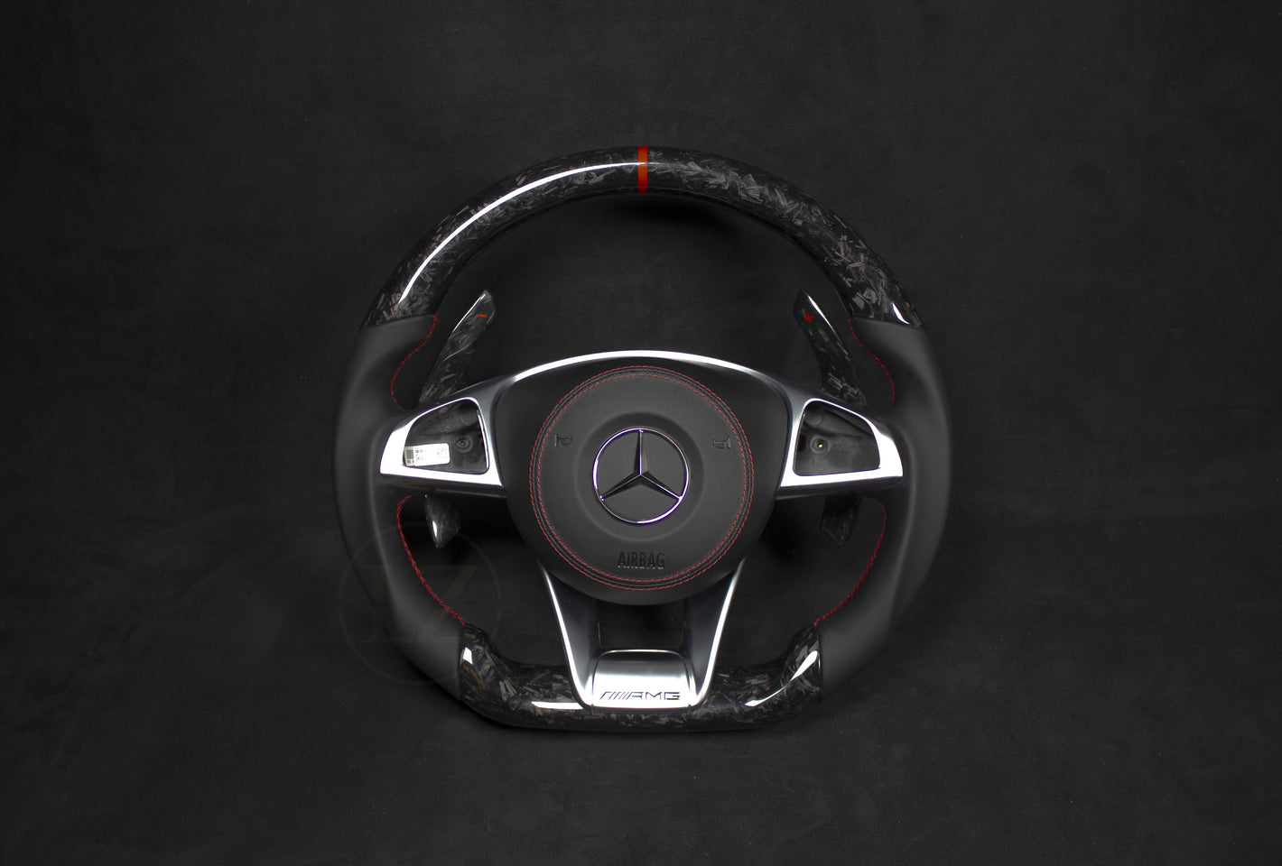 Mercedes-Benz Skinn/Forged Carbon Røde Detaljer - LZ-Customs