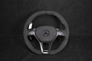 Mercedes-Benz AMG Alcantara Ratt - Røde Detaljer - LZ-Customs