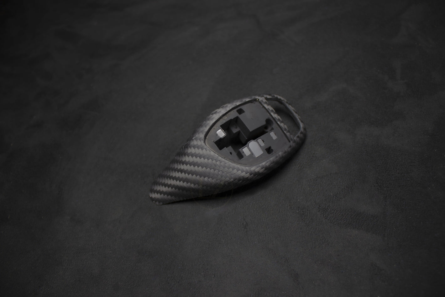 BMW F-Serie LCI Dry Carbon Girspak - LZ-Customs