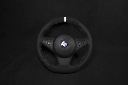 BMW E60, E61 Alcantara/Skinn Ratt Hvite Detaljer - LZ-Customs