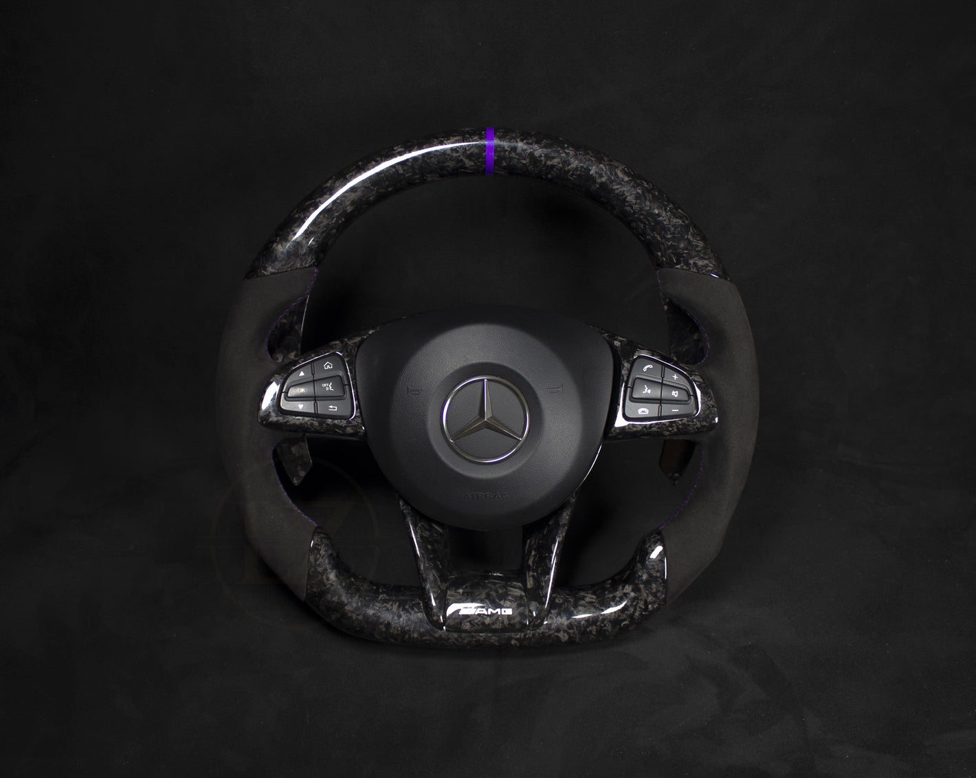 Mercedes-Benz Forged Carbon/Alcantara Ratt Lilla Detaljer - LZ-Customs