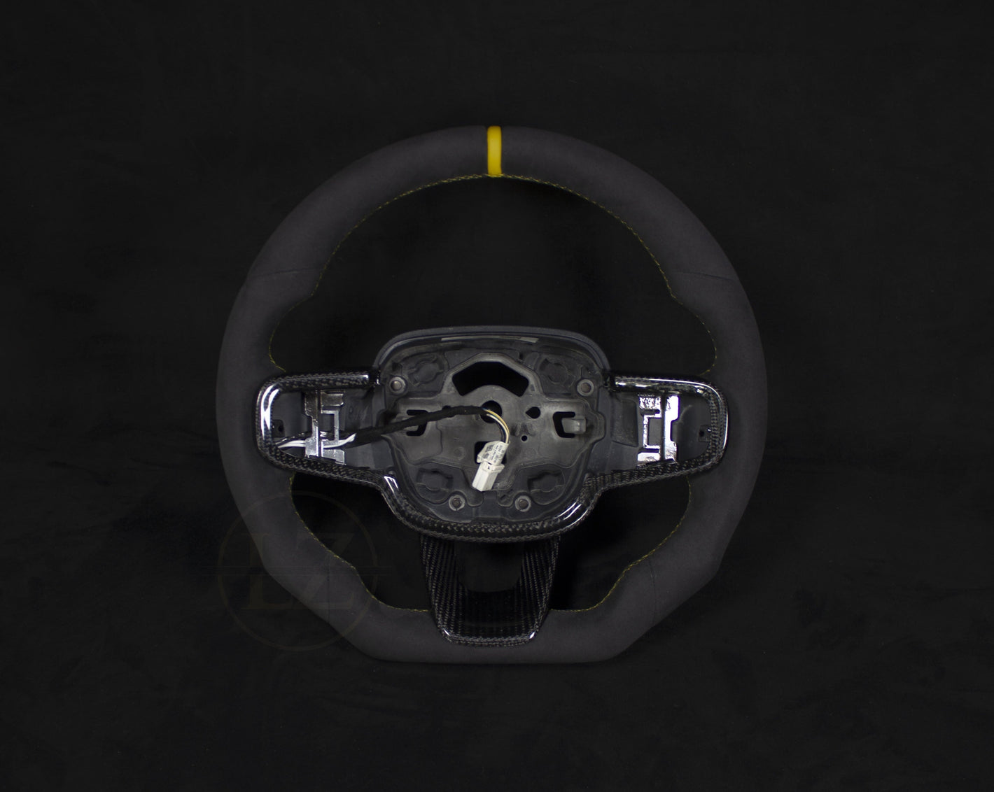 Volvo XC40/Polestar 2 Alcantara Ratt Gule Detaljer - LZ-Customs