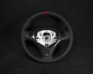 BMW E8X/E9X Skinn Ratt Røde Detaljer Carbon Rattdeksel - LZ-Customs