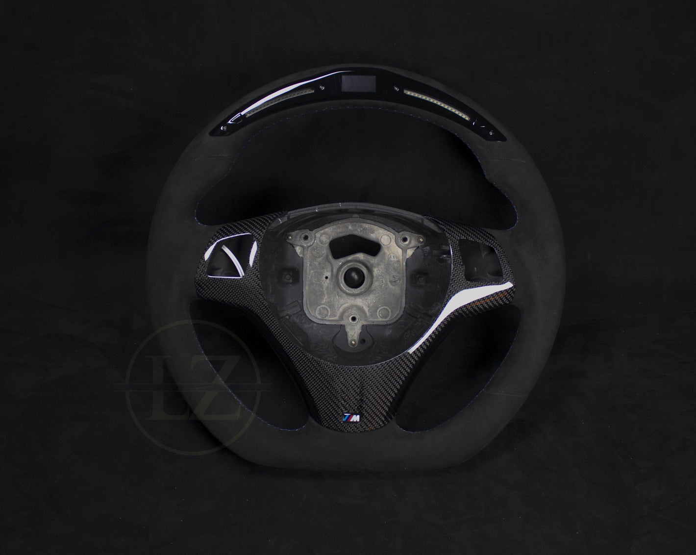 BMW E8X/E9X Alcantara LED Ratt M-Sømmer Carbon Rattdeksel - LZ-Customs