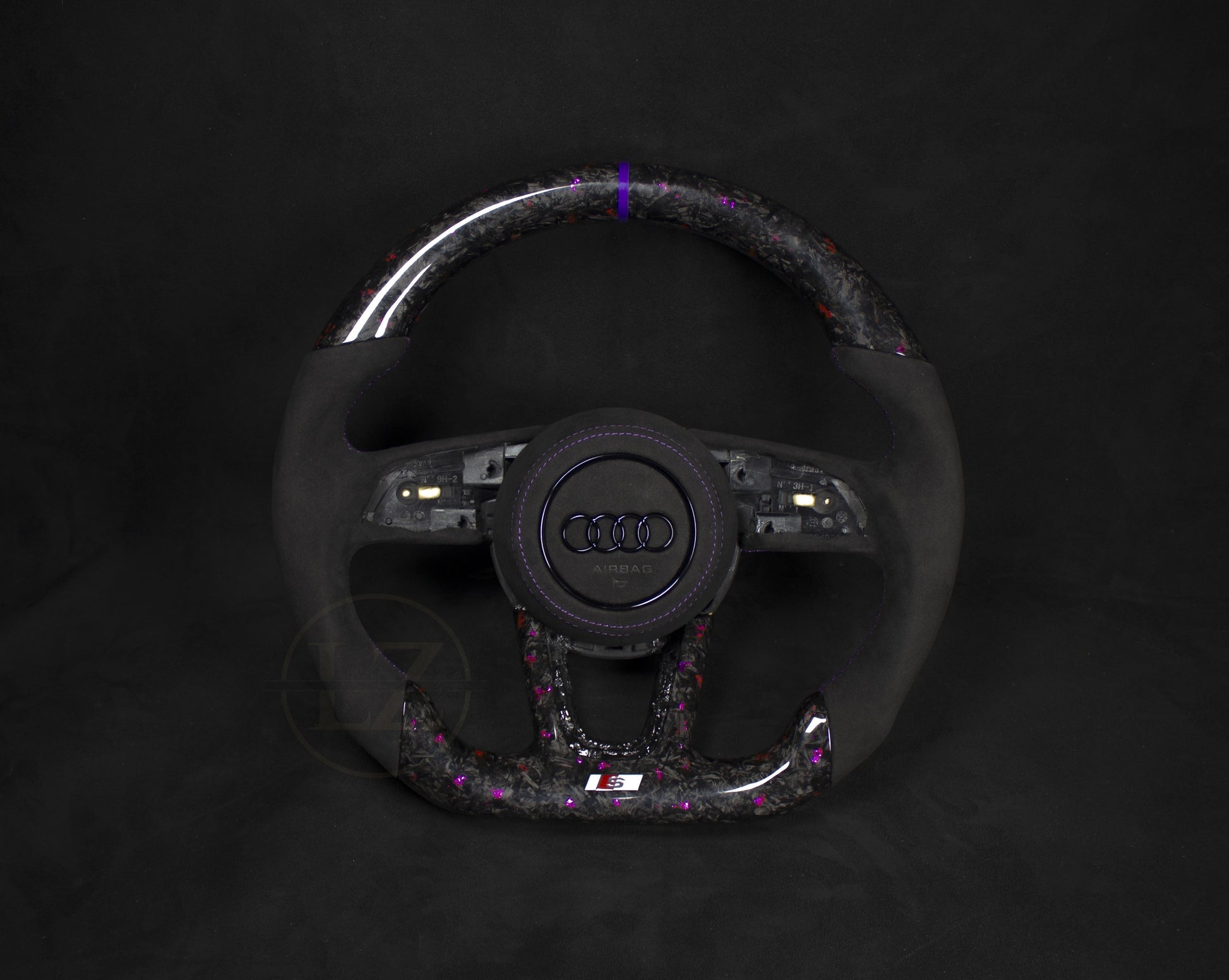 Audi A1 2018+ Alcantara/Forged med rosa flakes Ratt - LZ-Customs