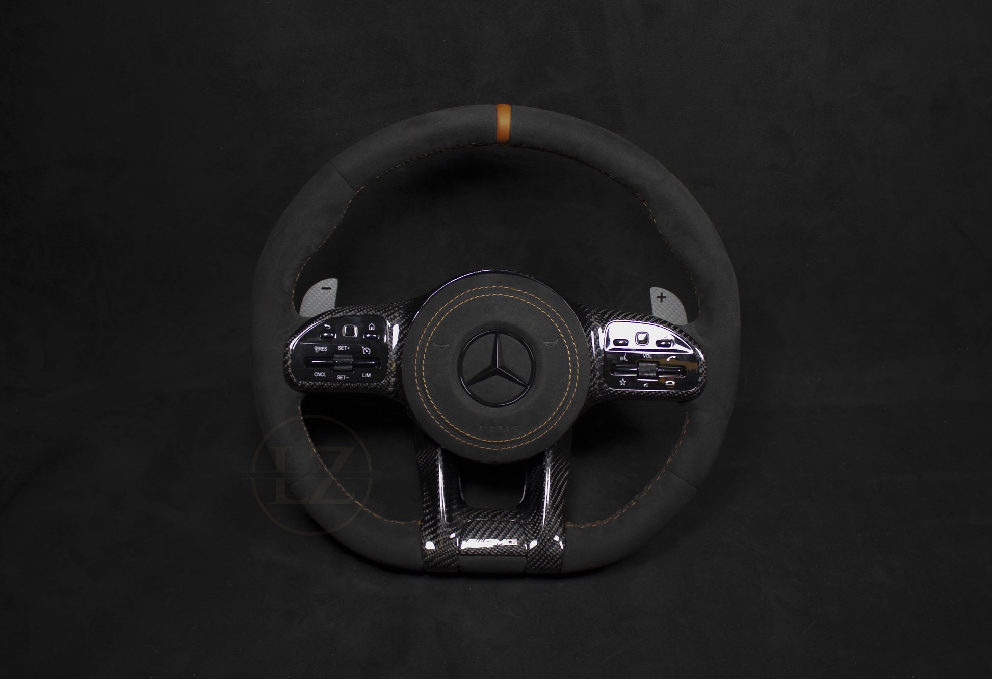 Mercedes-Benz C63 AMG Alcantara/Skinn Ratt Brune detaljer - LZ-Customs