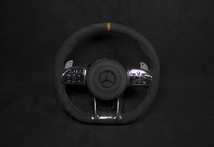 Mercedes-Benz C63 AMG Alcantara/Skinn Ratt Brune detaljer - LZ-Customs