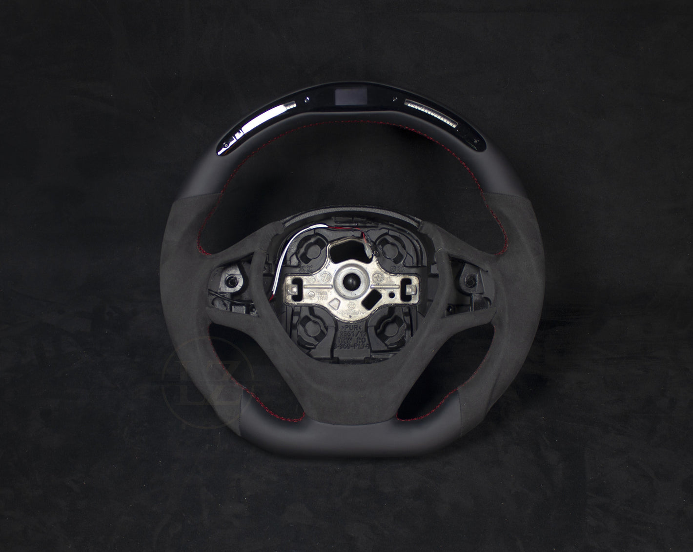 BMW F-Serie (PREFACE) Alcantara Ratt, LED - LZ-Customs