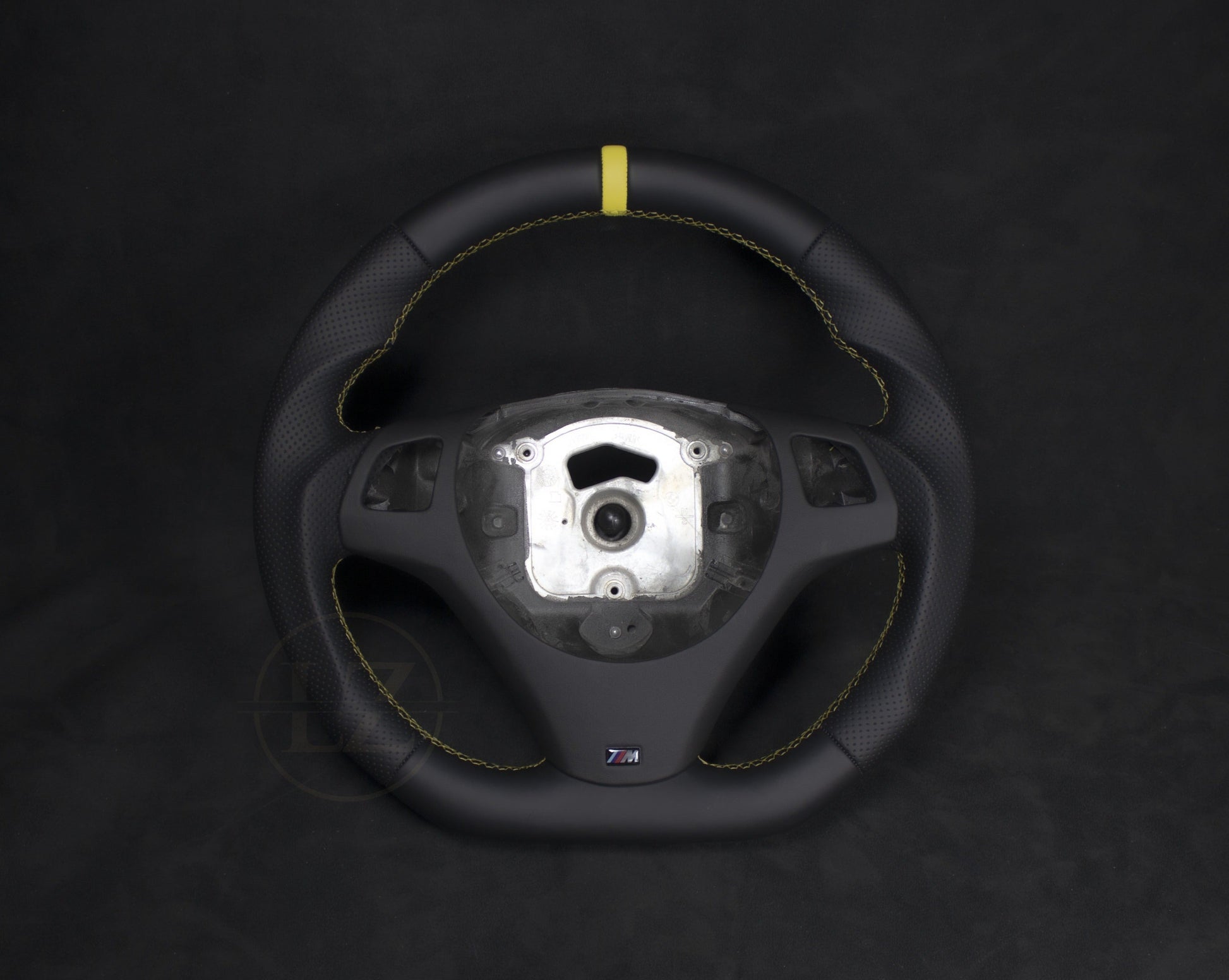 BMW E8X/E9X Skinn Ratt, Gule Detaljer - LZ-Customs