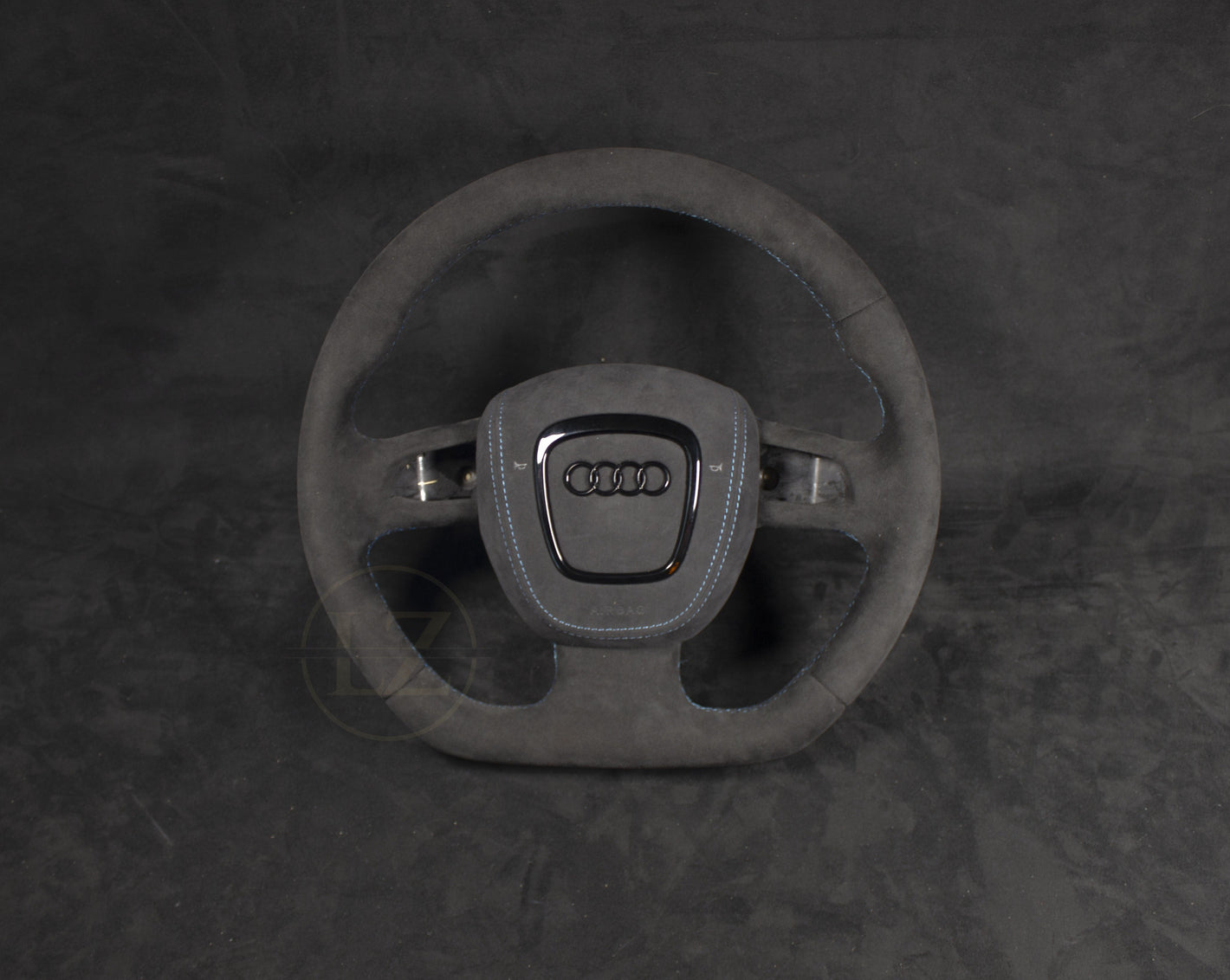 Audi B8 Alcantara Ratt (preface) - LZ-Customs