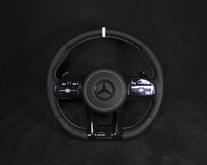 Mercedes-Benz C63 AMG Skinn Ratt Hvite detaljer - LZ-Customs