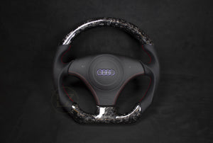 Audi B5 Lenkrad aus geschmiedetem Carbon, rote Details – LZ-Customs