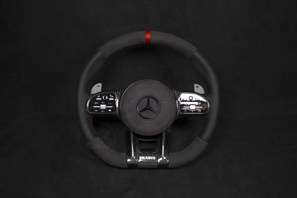 Mercedes-Benz C63 AMG Alcantara/Skinn Ratt Røde detaljer V2 - LZ-Customs