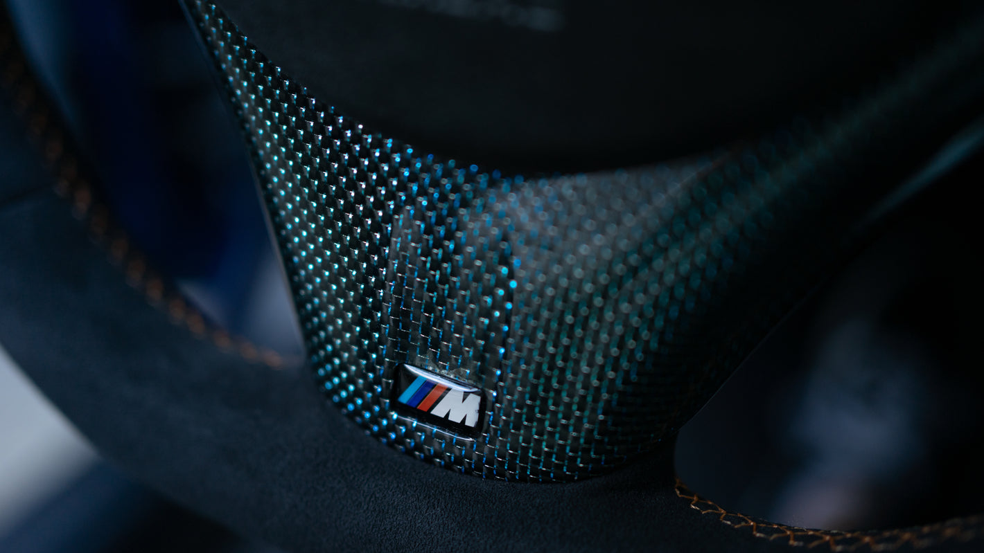 BMW E9X, E8X Lenkradblende in Carbonoptik – LZ-Customs