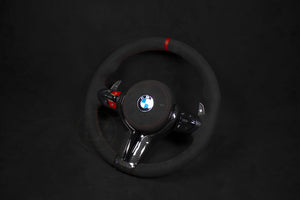 BMW F-Serie Alcantara Ratt Røde Detlajer - LZ-Customs