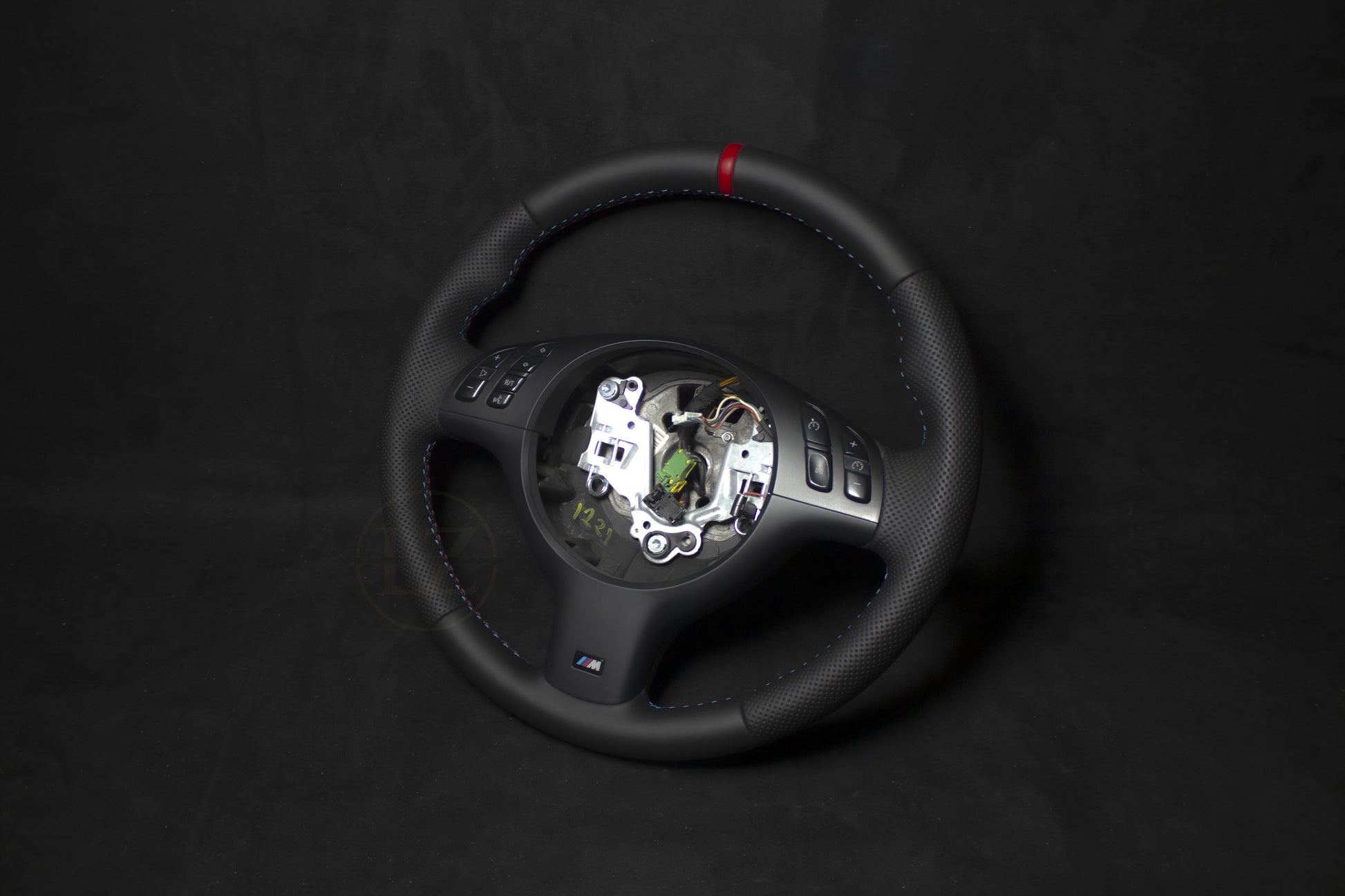 BMW E46 Skinn Ratt V3 - Røde Detaljer - LZ-Customs