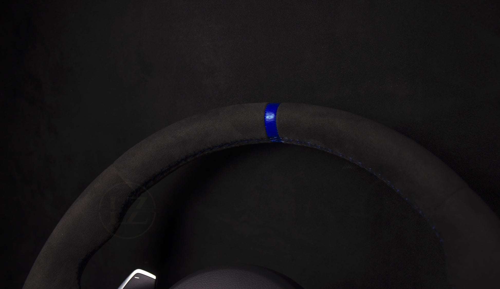 BMW F-Serie Alcantara Ratt Blå Detaljer - LZ-Customs
