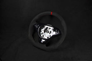 BMW E60, E61 Alcantara Ratt Rød Detaljer Piano Sort Deksel - LZ-Customs