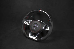 Mercedes-Benz Skinn/Forged Carbon Røde Detaljer - LZ-Customs