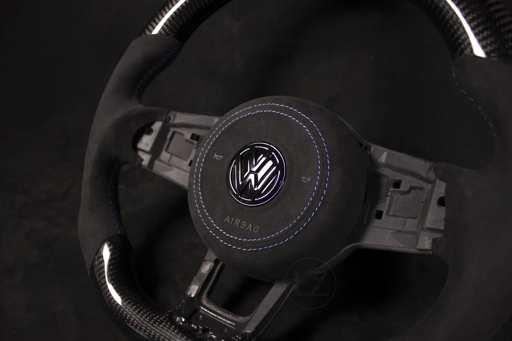 VOLKSWAGEN GOLF MK7 Alcantara/Carbon Ratt Blå Detaljer - LZ-Customs