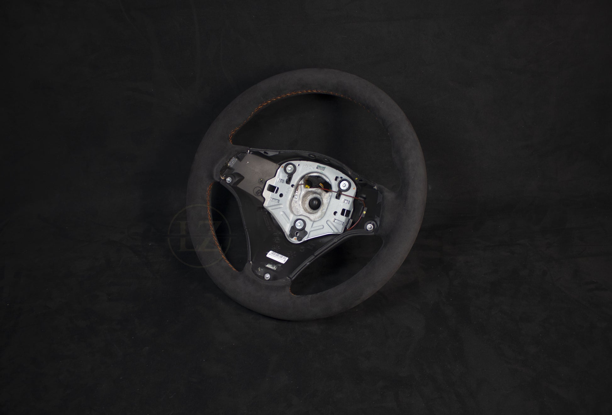 BMW E8X/E9X Alcantara Ratt 1M STYLE - LZ-Customs