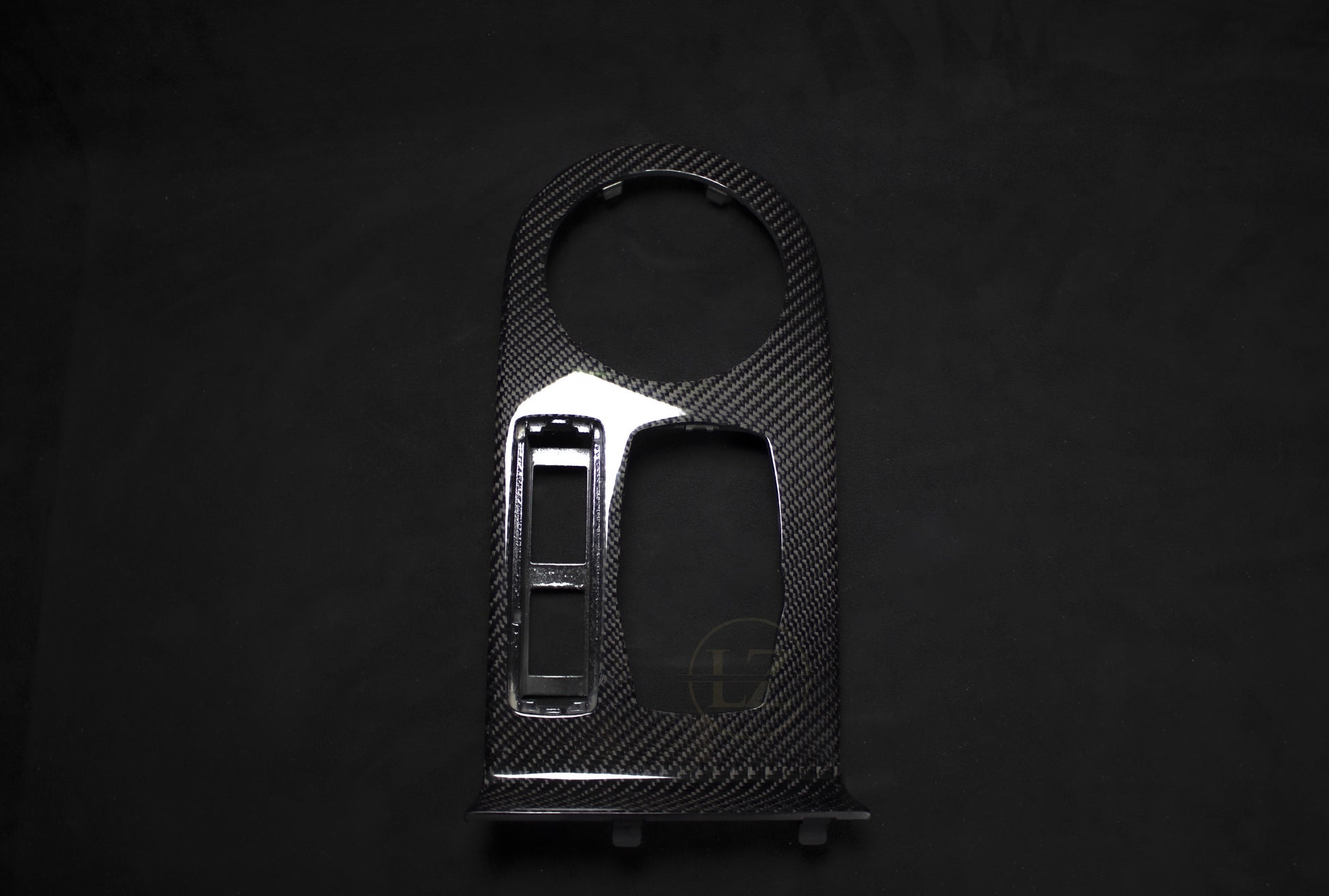 BMW i3 Carbon-Mittelkonsole – LZ-Customs