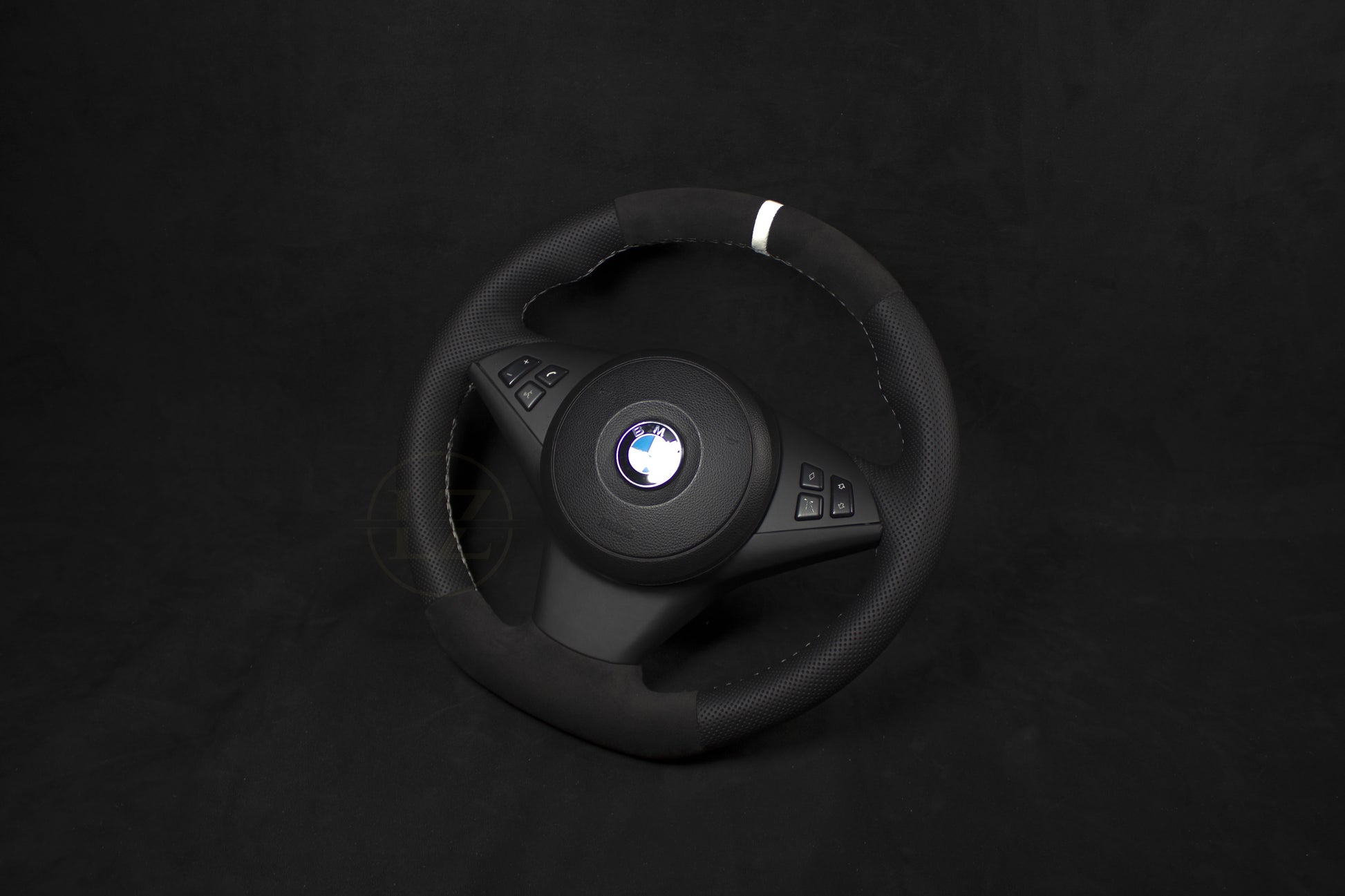 BMW E60, E61 Alcantara/Skinn Ratt Hvite Detaljer - LZ-Customs