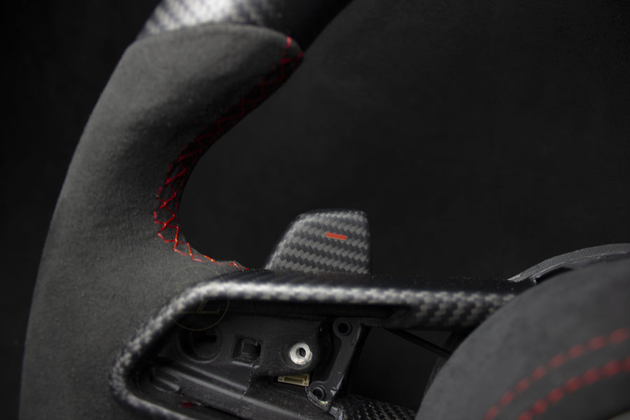 Audi R8 Alcantara/Carbon LED Ratt Røde Detaljer - LZ-Customs