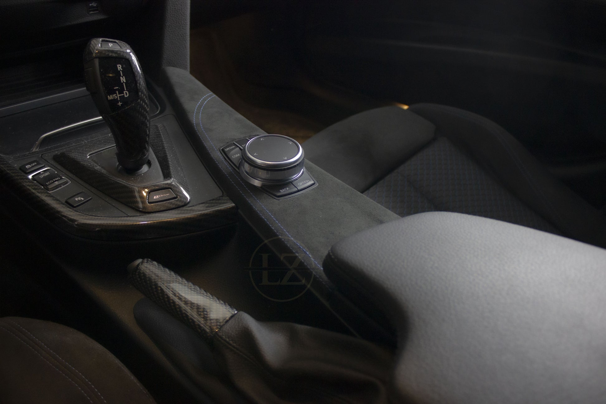 BMW F30,F80,F32,F82,F31,F36 Alcantara Interiør Lister Med Sømmer - LZ-Customs