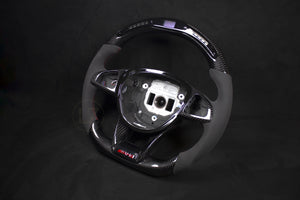 Mercedes-Benz C63 AMG Carbon/Alcantara LED Ratt Røde detaljer - LZ-Customs