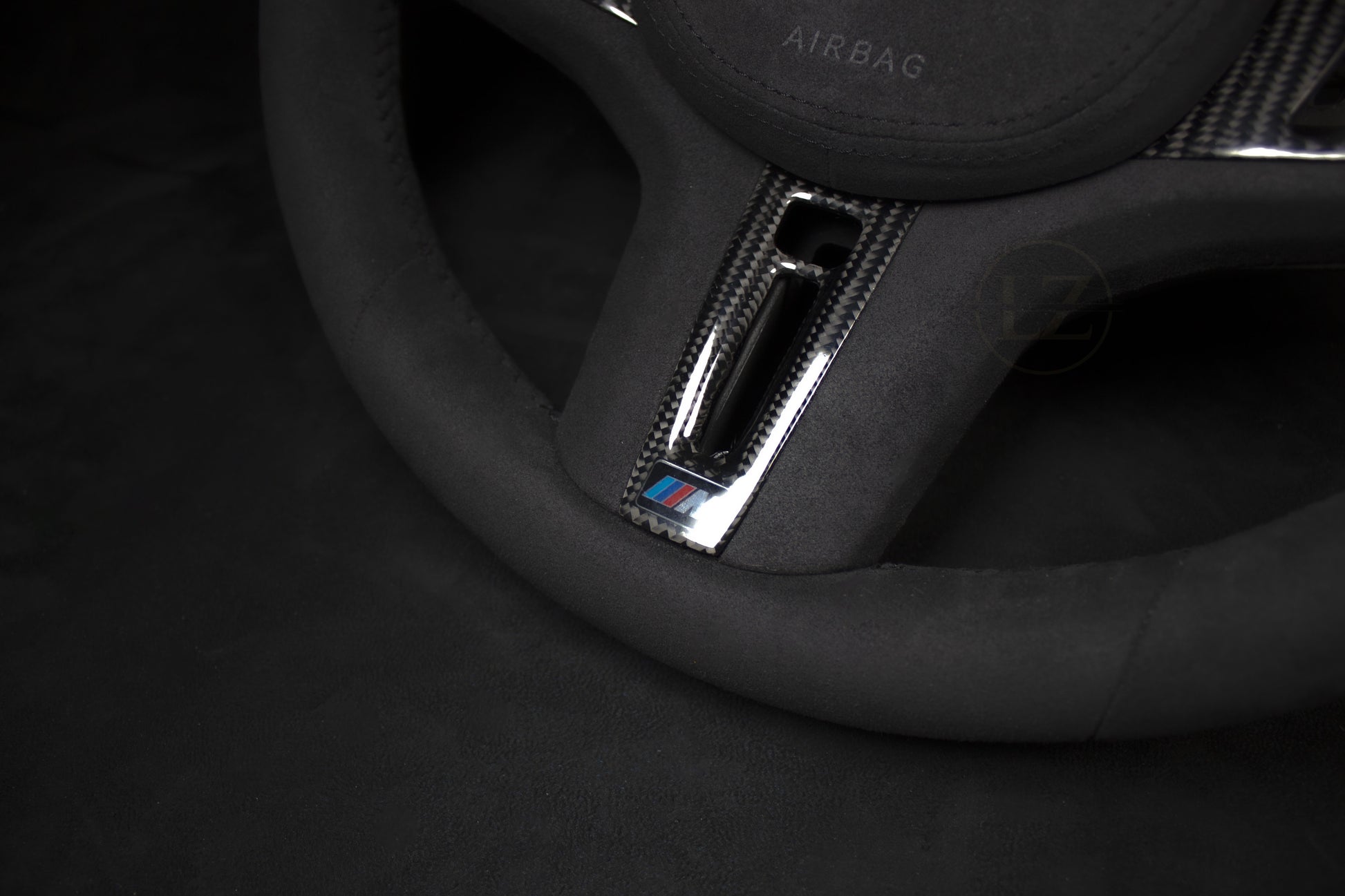 BMW G-Serie G80/G82/G20/G30 Alcantara Ratt Blackout - LZ-Customs