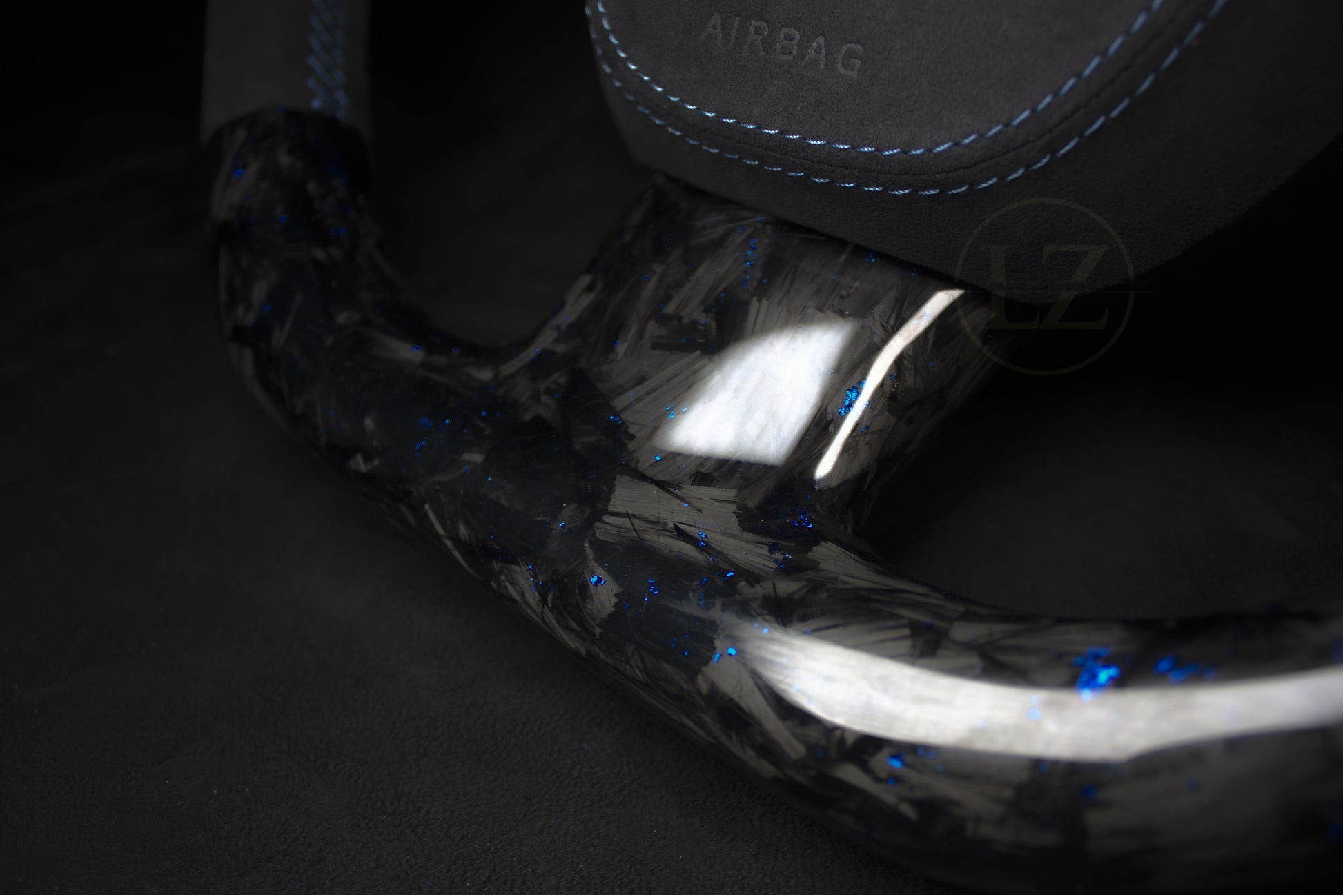 Audi B8 Forged Carbon Blå flakes og Alcantara Ratt (preface) - LZ-Customs