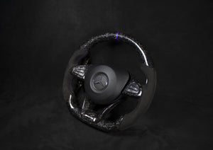 Mercedes-Benz Forged Carbon/Alcantara Ratt Lilla Detaljer - LZ-Customs