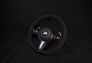 BMW F-Serie Alcantara Ratt Blå Detaljer - LZ-Customs
