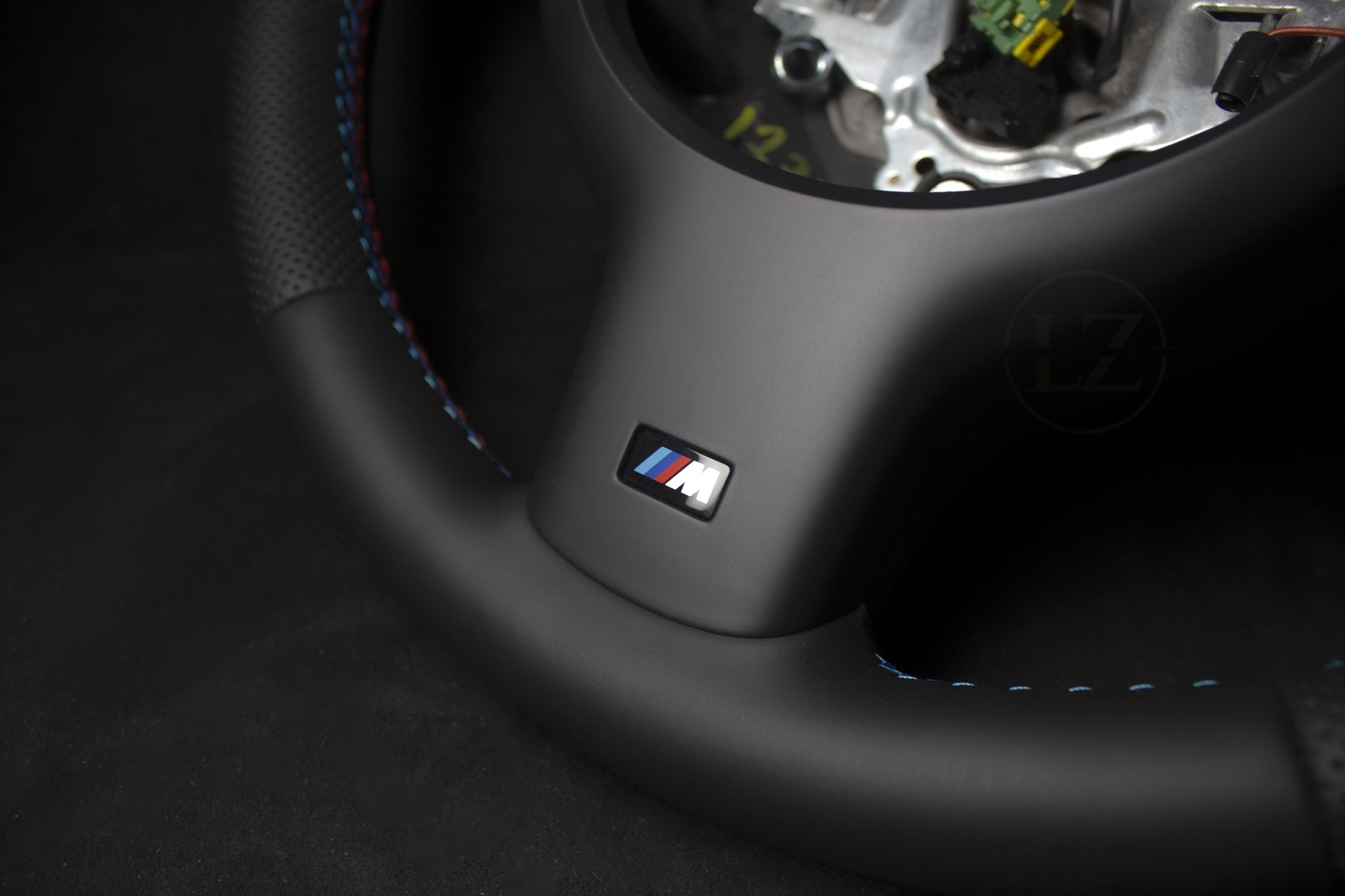 BMW E46 Skinn Ratt V3 - Røde Detaljer - LZ-Customs