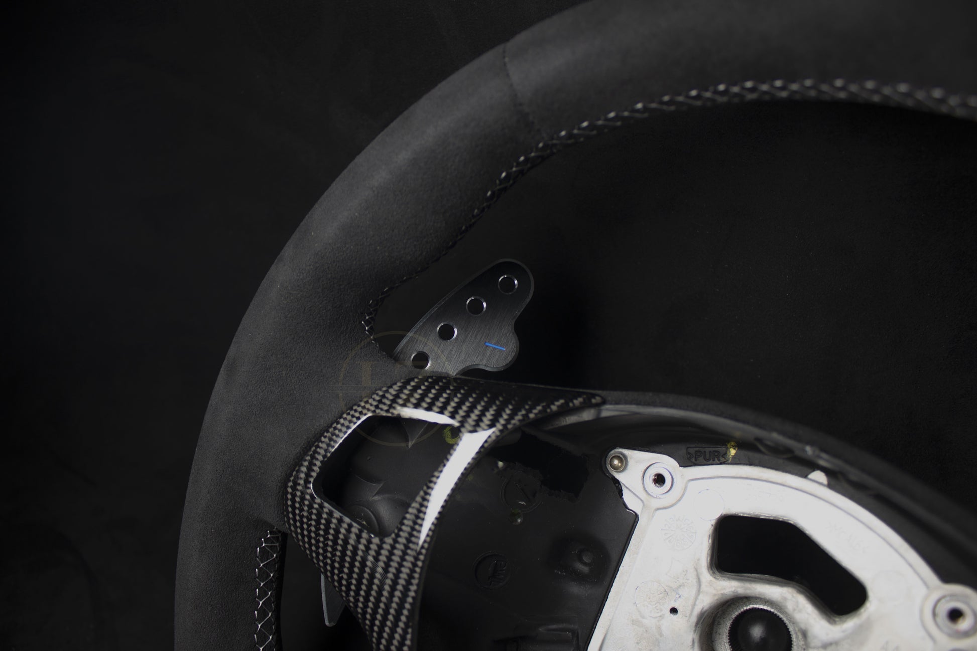 BMW E8X/E9X Alcantara Ratt, Carbon Rattdeksel, Blackline Paddles - LZ-Customs