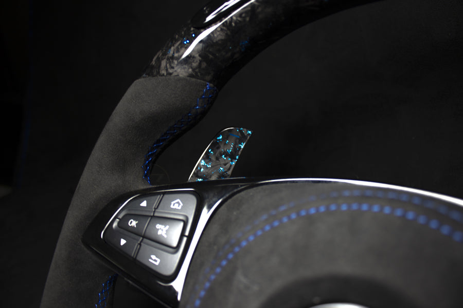Mercedes-Benz MG Forged Carbon/Alcantara LED Ratt Blå Flakes - LZ-Customs