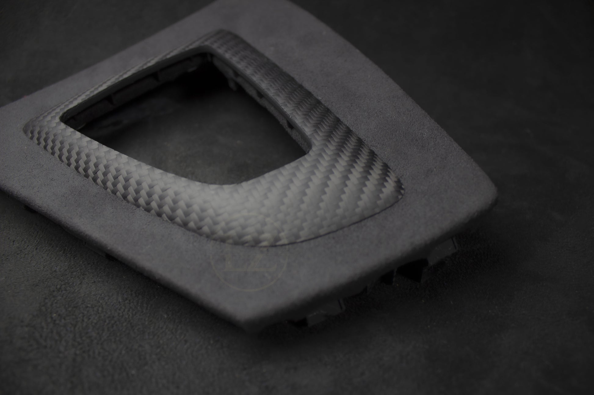 BMW F2X og F8X Dry Carbon Konsollramme - LZ-Customs