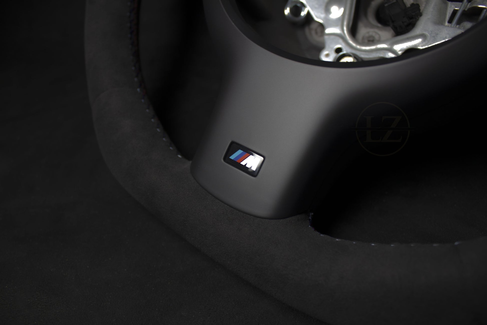 BMW E46 Alcantara Ratt V2 - LZ-Customs