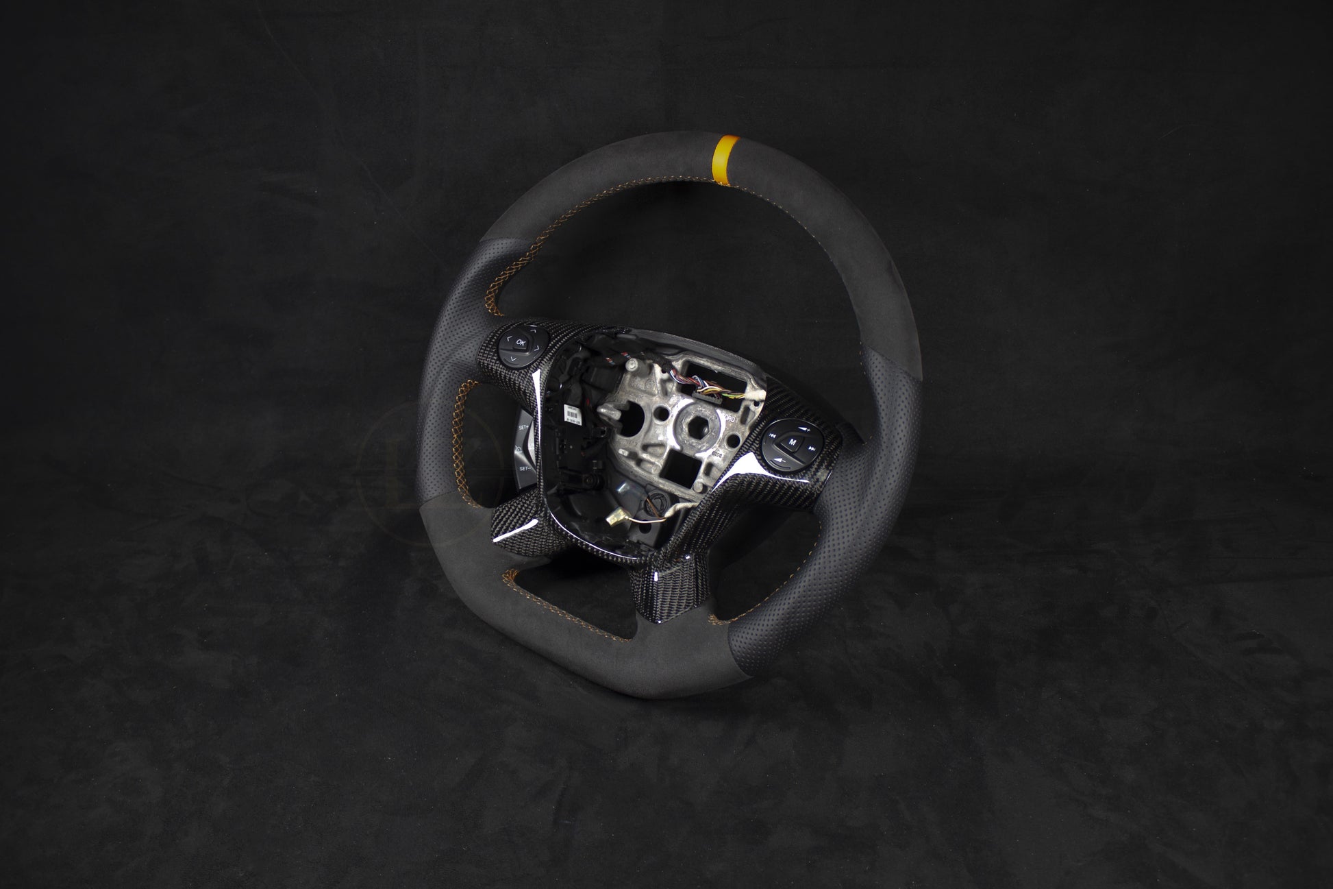 Ford Transit Alcantara/Skinn Ratt, Oransje Detaljer - LZ-Customs