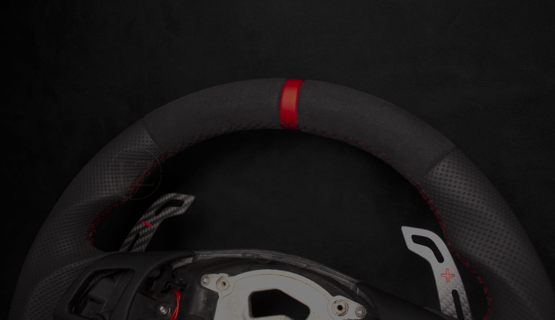 BMW E8X/E9X Alcantara/Skinn Ratt, Rød Detaljer Magnetiske Paddles V2 - LZ-Customs