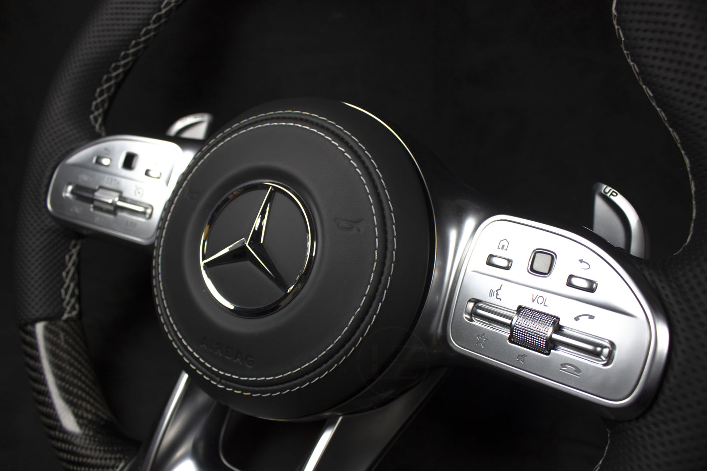 Mercedes-Benz C63 AMG Alcantara/Carbon Chrome Ratt - LZ-Customs