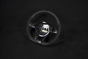 Mercedes-Benz Alcantara/Skinn Med Brune Sømmmer - LZ-Customs